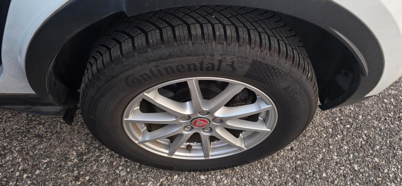 Jaguar E-Pace 2.0D 150 CV
