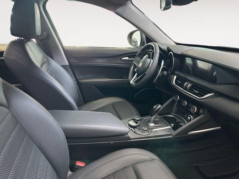Alfa Romeo Stelvio 2.2 Turbodiesel 160 CV AT8 RWD Business