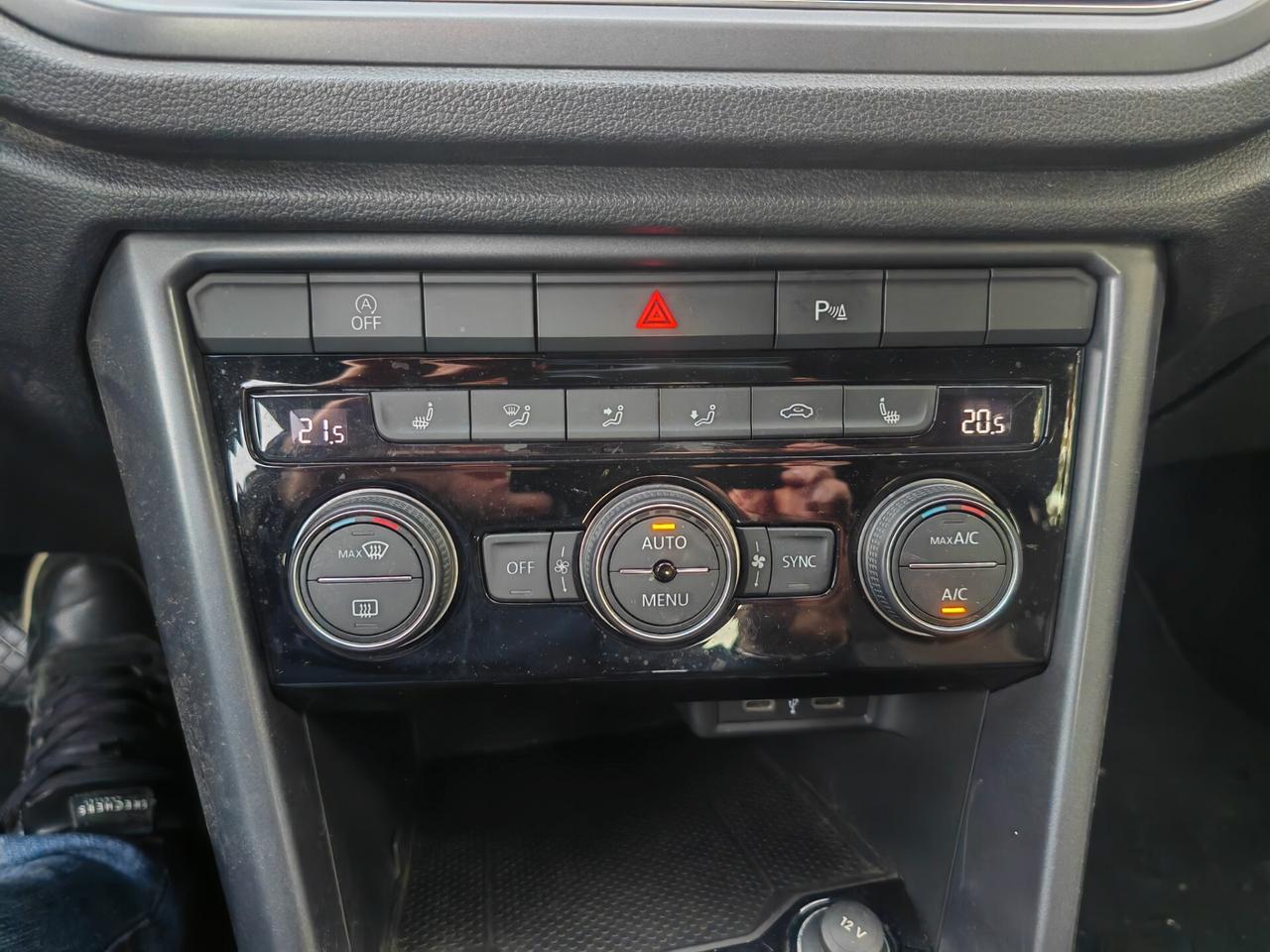 Volkswagen T-Roc Cabriolet incidentata