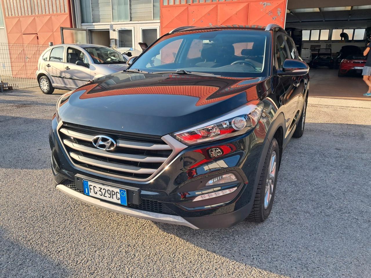 Hyundai Tucson 1.6 business