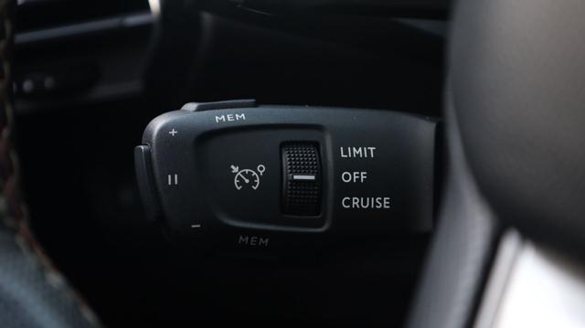 DS AUTOMOBILES DS 7 Crossback ds7 BlueHDi 130 aut. Performance Line