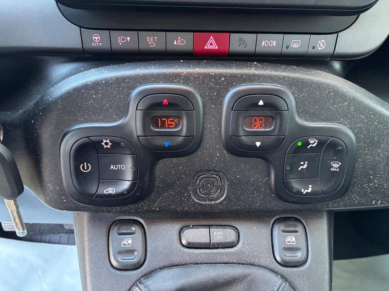 Fiat Panda 1.0 Hybrid City Cross 70cv