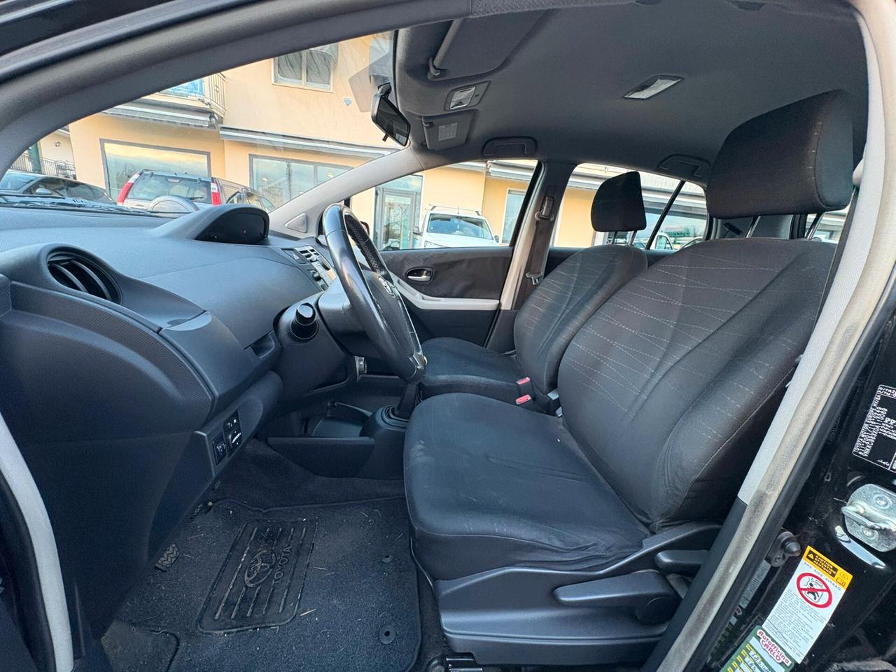 TOYOTA YARIS 1.4 D-4D 5/PORTE SI A NEOPATENTATI