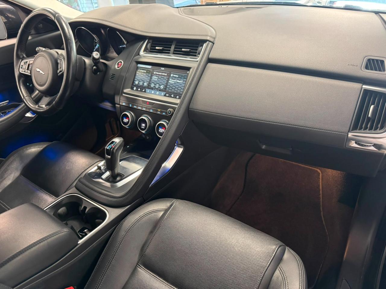 Jaguar E-Pace 2.0D 180 CV AWD aut. S
