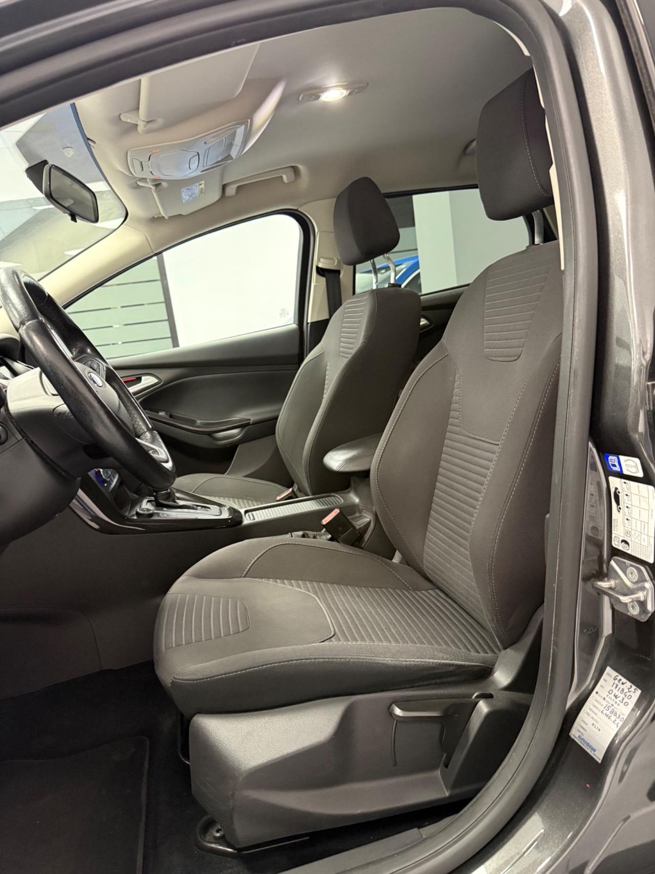 Ford Focus 1.5 TDCi 120 CV Powershift Titanium