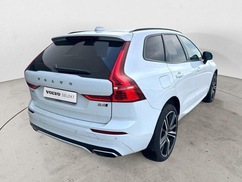 Volvo XC60 B4 197+14 CV AWD Automatica Mild Hybrid Diesel NAVI LED R-design