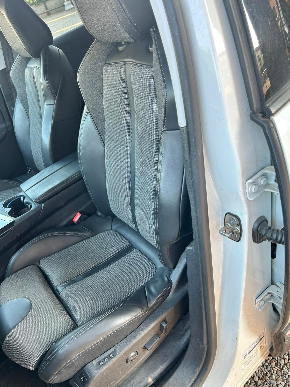 Peugeot 3008 PureTech Turbo 130 GT Line strafull