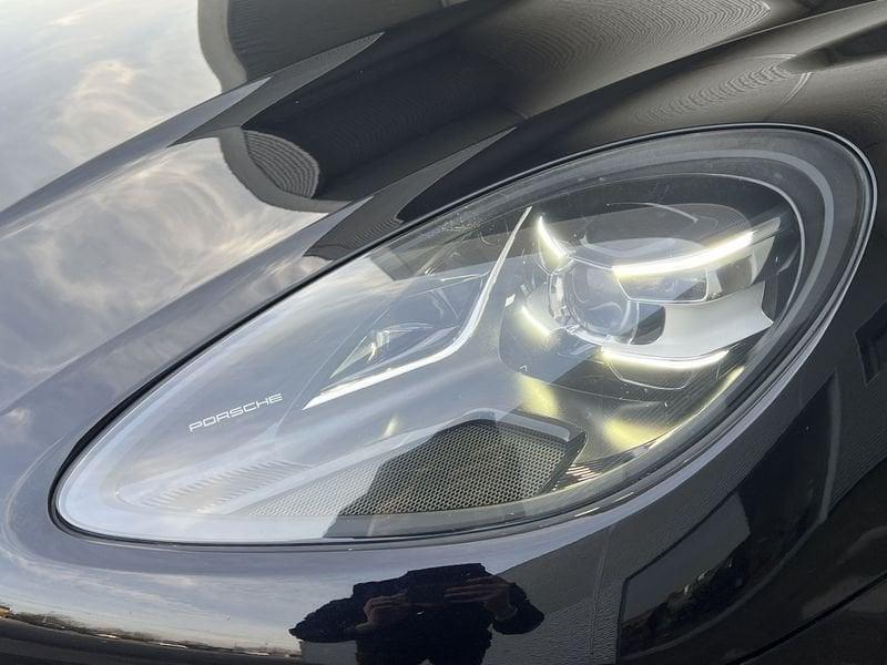 Porsche Macan 2.0 245cv