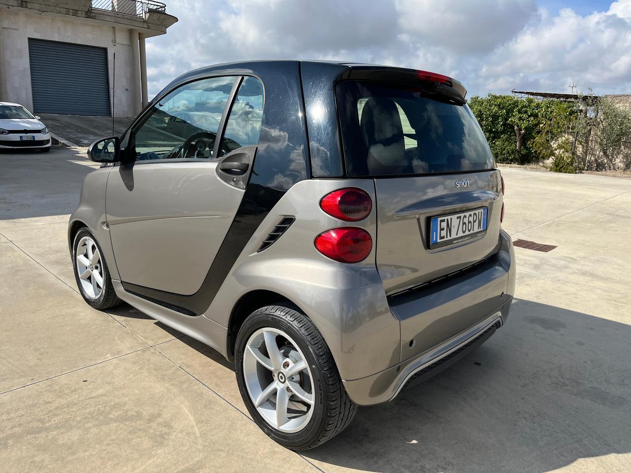 Smart ForTwo 1000 52 kW MHD coupé pulse