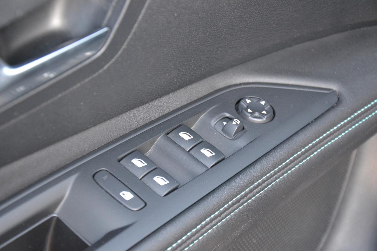 Peugeot 3008 1.5 HDi 130CV EAT8 ALLURE **PREZZO REALE**UNIPRO'