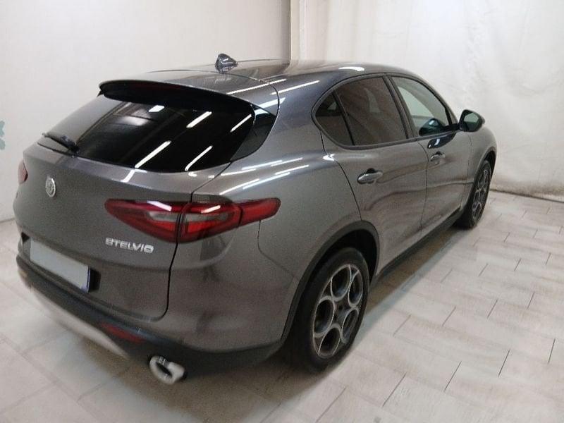 Alfa Romeo Stelvio 2.2 t Executive Q4 210cv auto