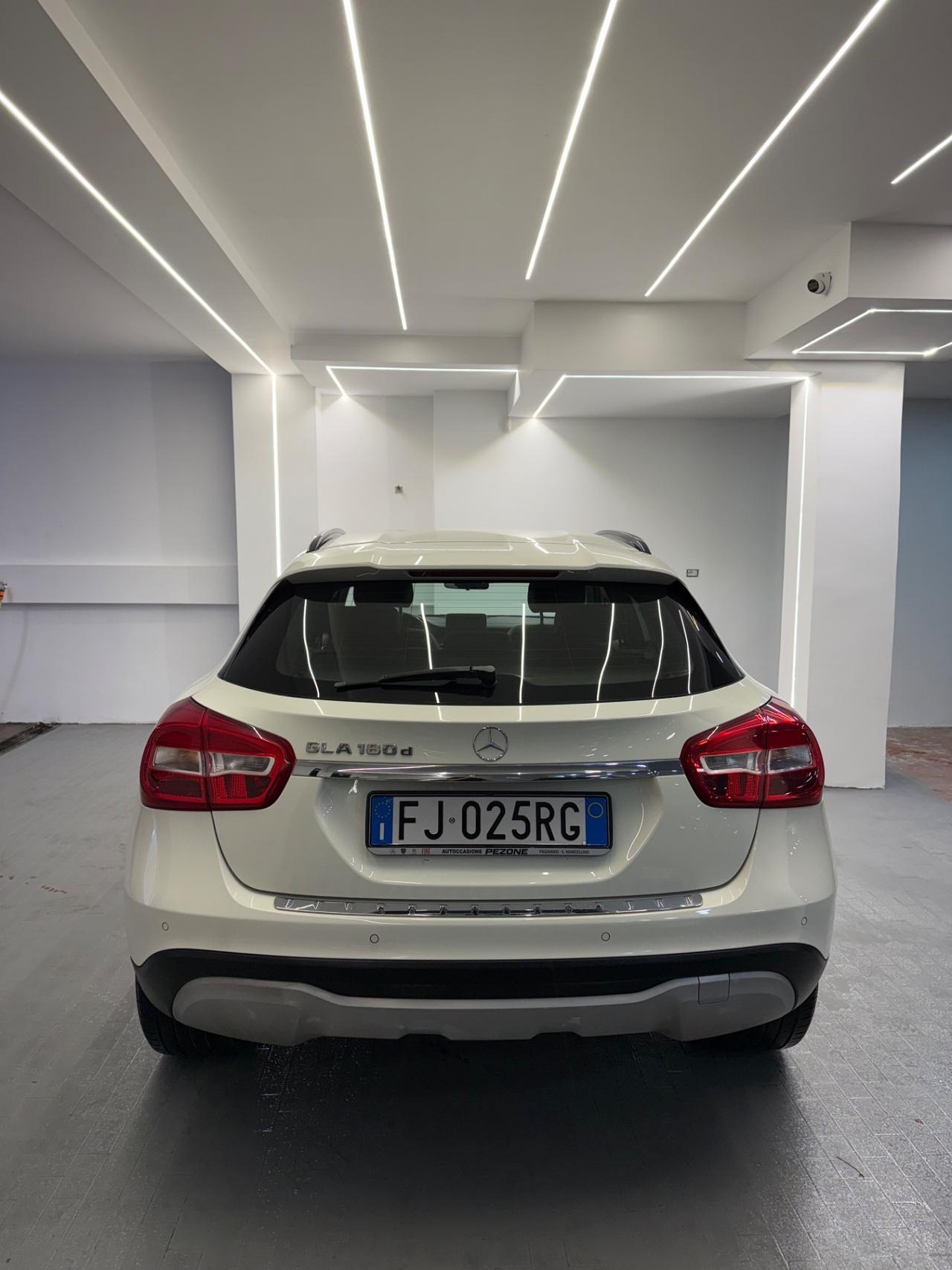 Mercedes-benz GLA 180 d Automatic Business