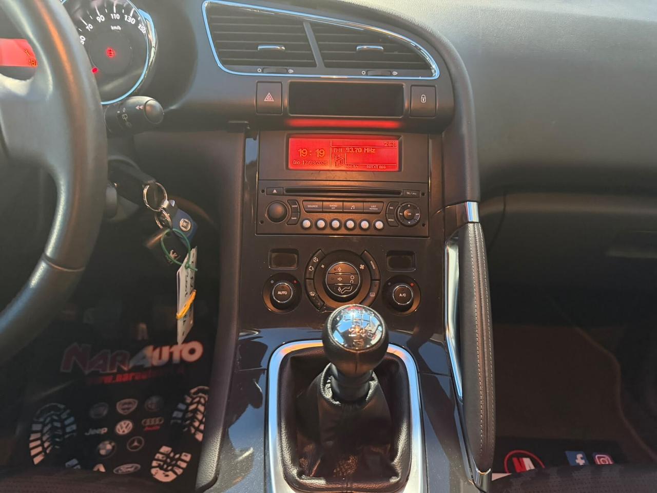 Peugeot 3008 1.6 HDi 112CV