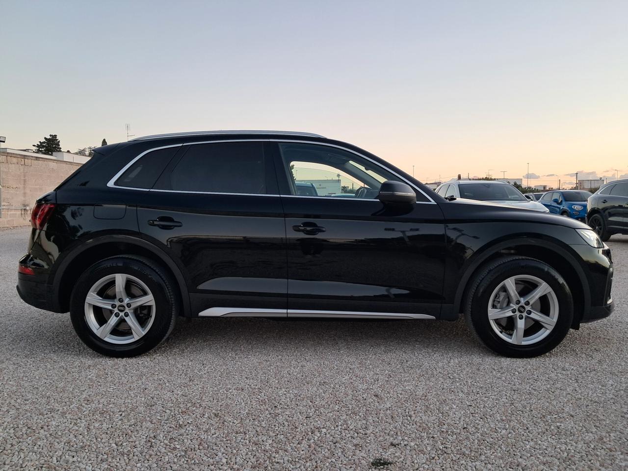 New Audi Q5 40 TDI 204cv *LED-NAVY*RADAR-VIRTUAL*