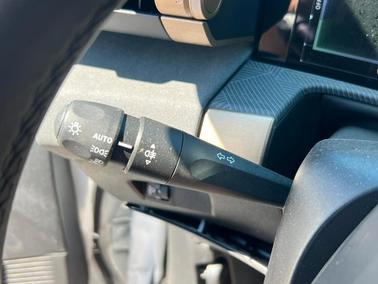 Lancia Ypsilon Hybrid e-DCT Edizione Cassina