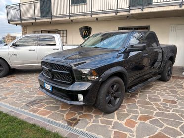 Dodge RAM 1500 HEMI 5.7 V8