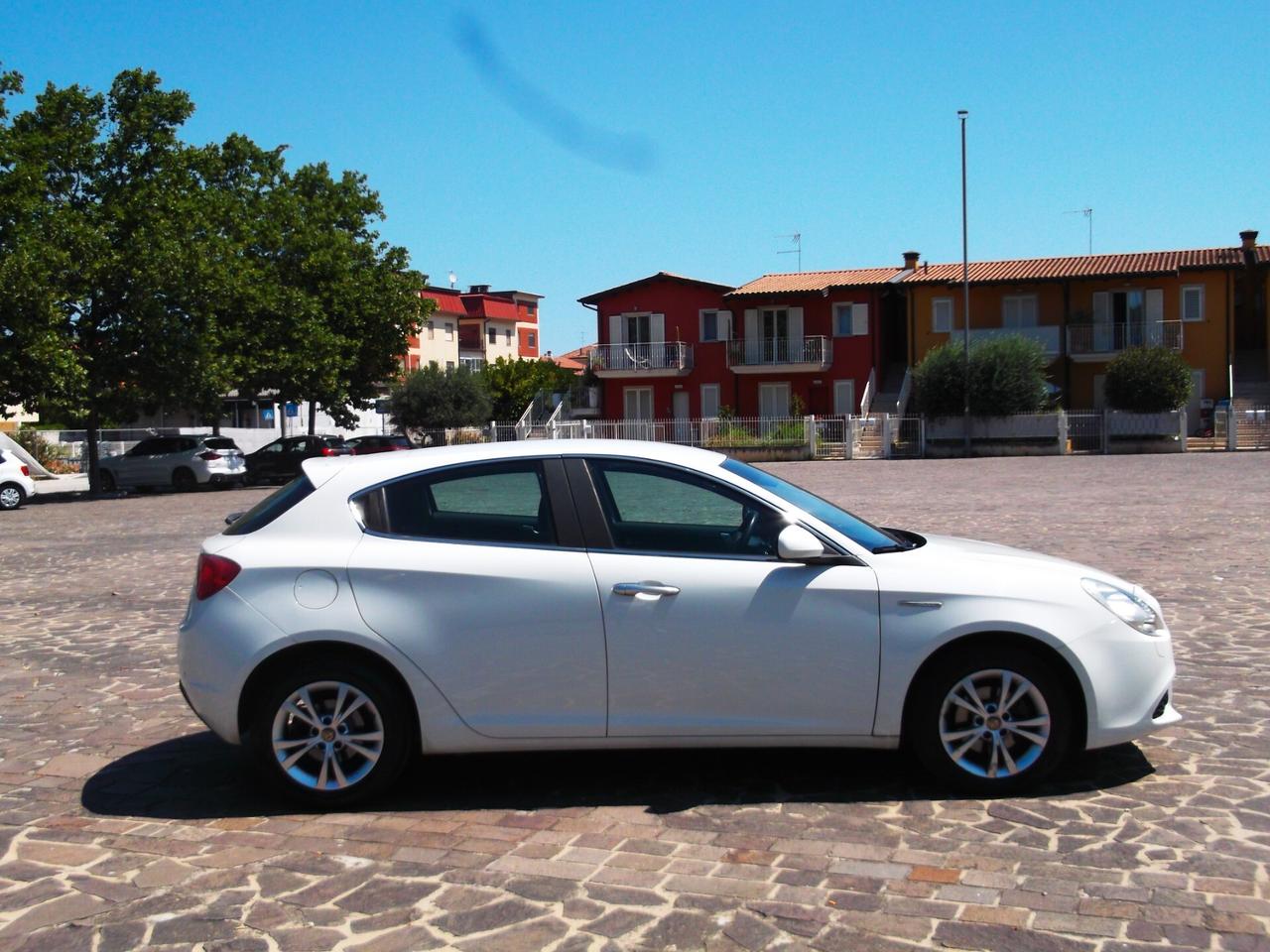 Alfa Giulietta 1.6 TDI Neopatentati 2010
