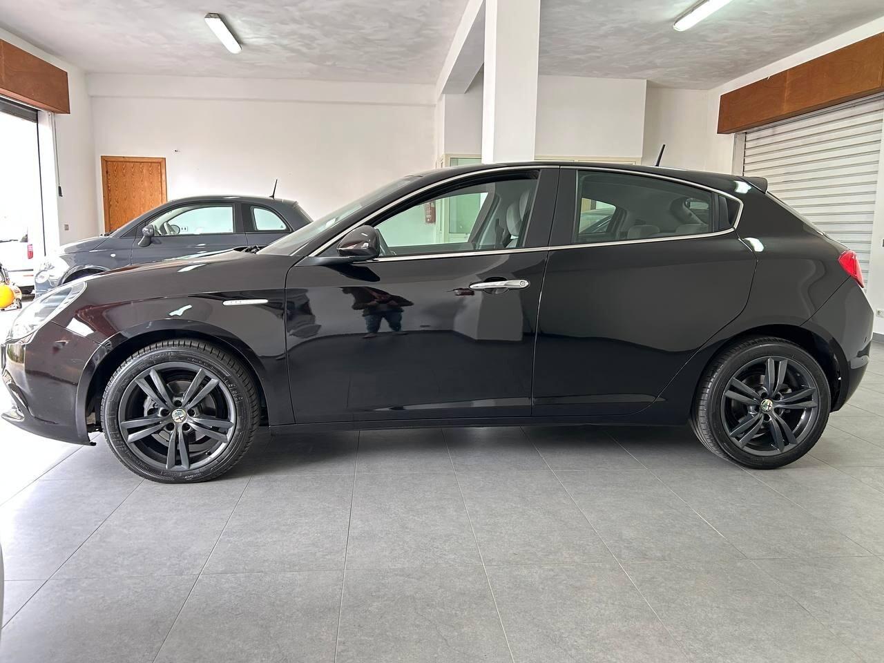 Alfa Romeo Giulietta 1.6 JTDm-2 105 CV Distinctive