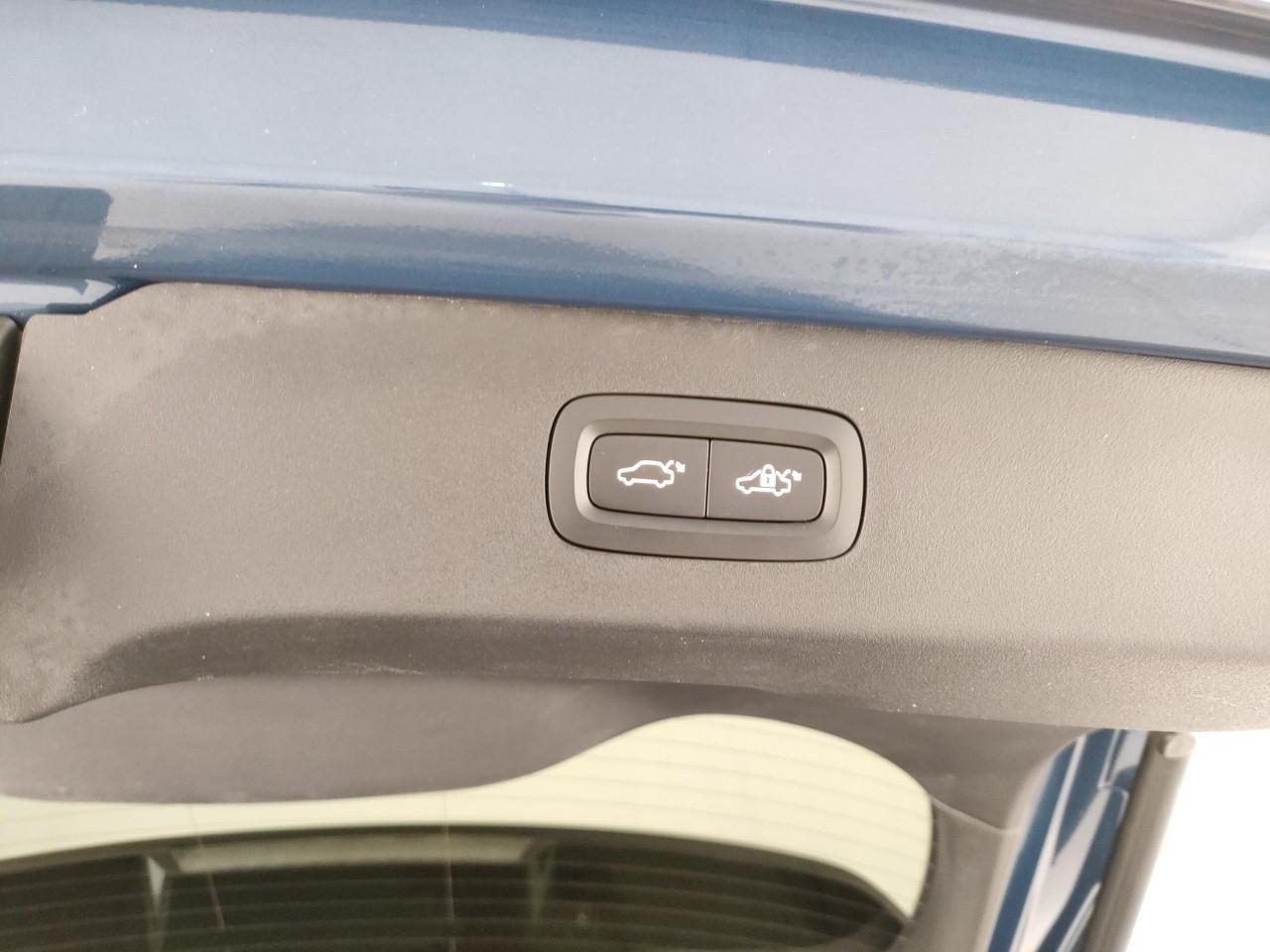 Lynk & Co 01 1.5 td phev auto