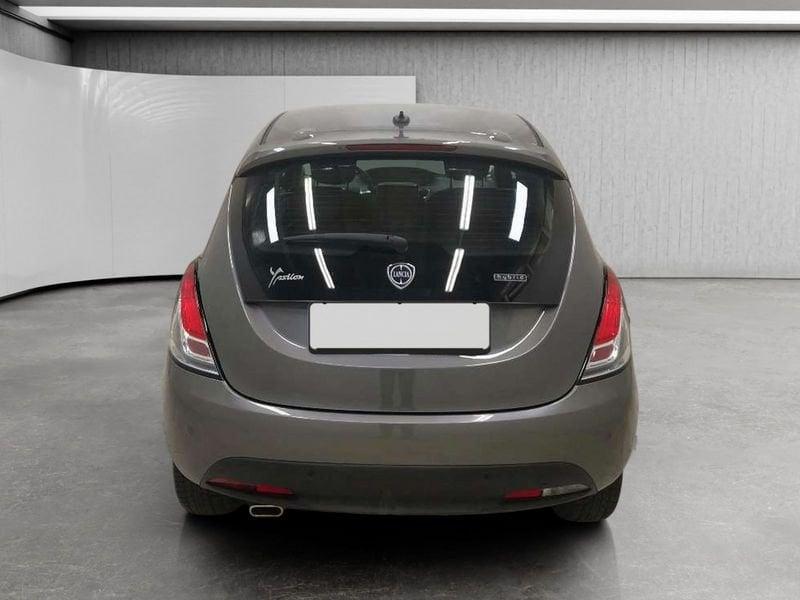 Lancia Ypsilon 1.0 firefly hybrid Gold s&s 70cv 5p.ti