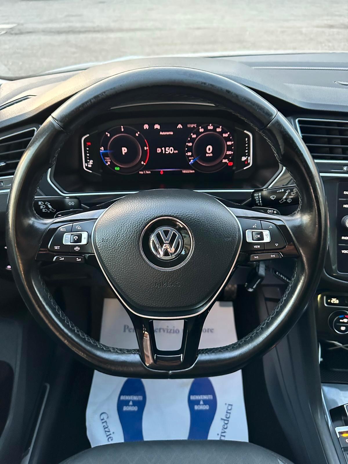 Volkswagen Tiguan 2.0 TDI DSG R-LINE
