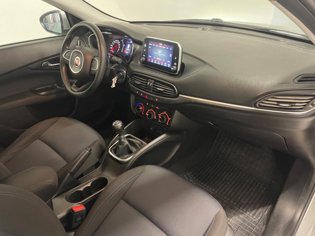 Fiat Tipo 1.6 Mjt S&S SW Lounge Perfetta !