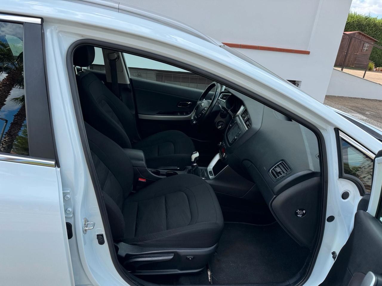 Kia Ceed AUTOCARRO N1 5POSTI
