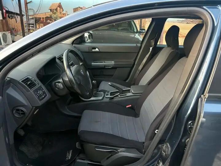 Volvo V50 D2 R-design