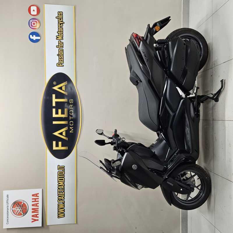 Yamaha X-Max 300 Tech Max - 2025