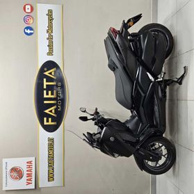 Yamaha X-Max 300 Tech Max - 2025