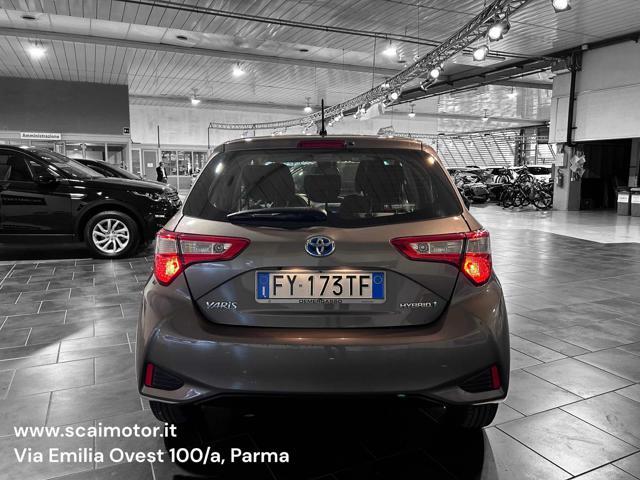 TOYOTA Yaris 1.5 Hybrid 5 porte Business