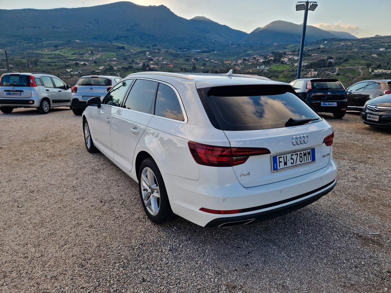 Audi A4 Avant 35 TDI S tronic Business