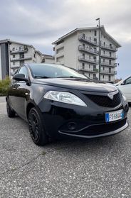 Lancia Ypsilon 1.2 69 CV 5 porte GPL