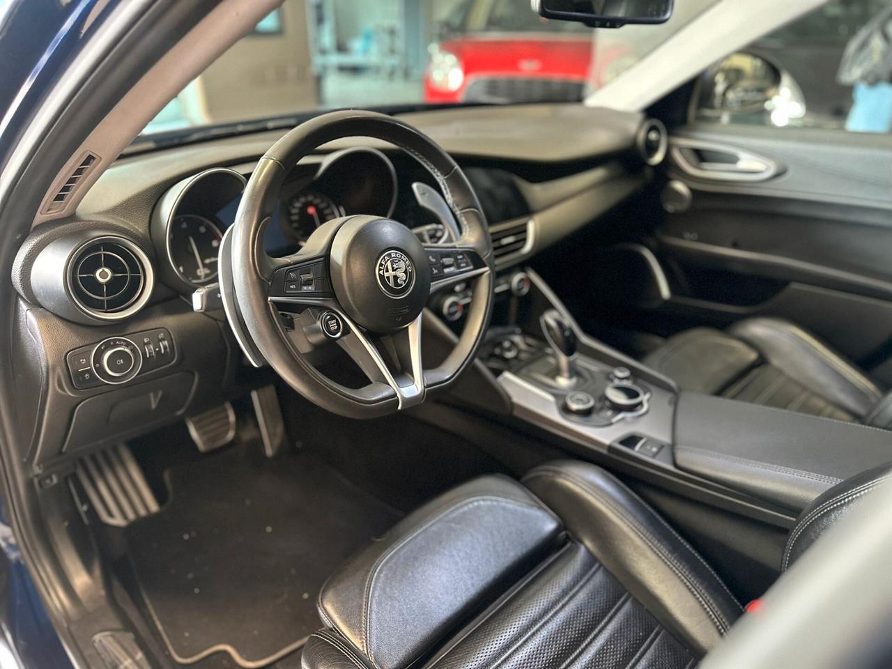 Alfa Romeo Giulia 2.2 Turbodiesel 210 CV AT8 AWD Q4 Veloce