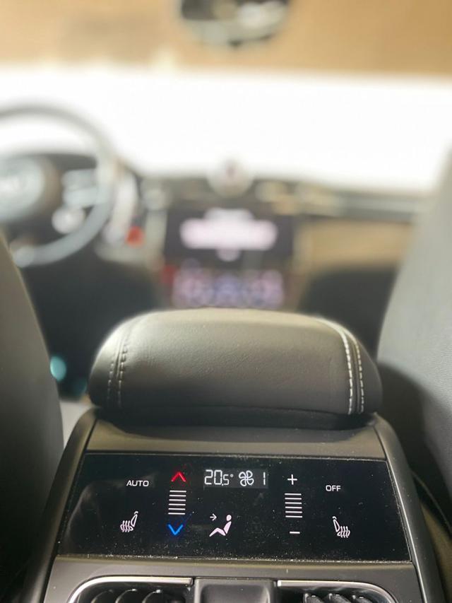 MASERATI Grecale MHEV 330 CV AWD Modena