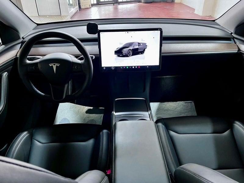 Tesla Model Y Model Y Long Range AWD
