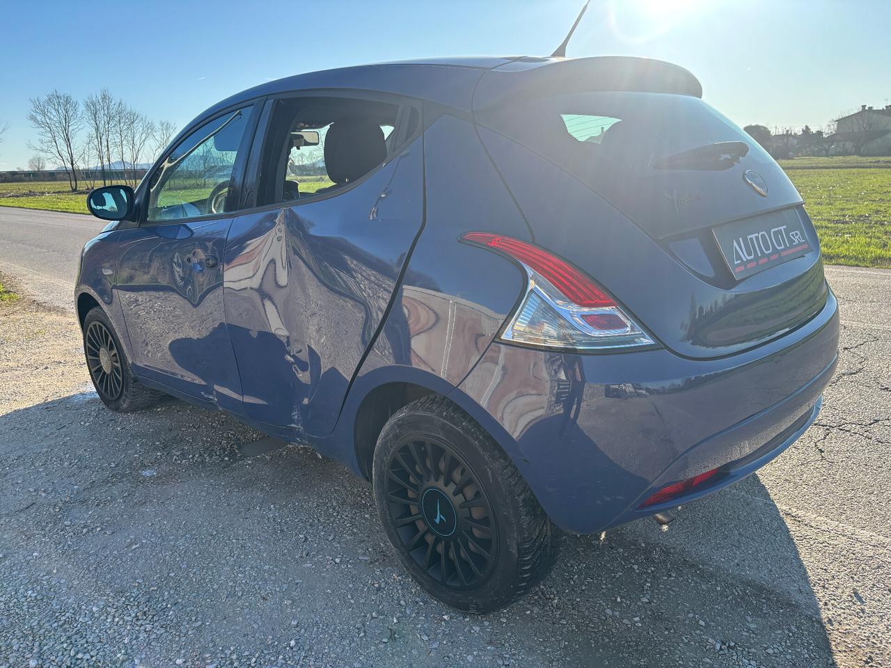 Lancia Ypsilon 1.2 69 CV 5 porte Mya