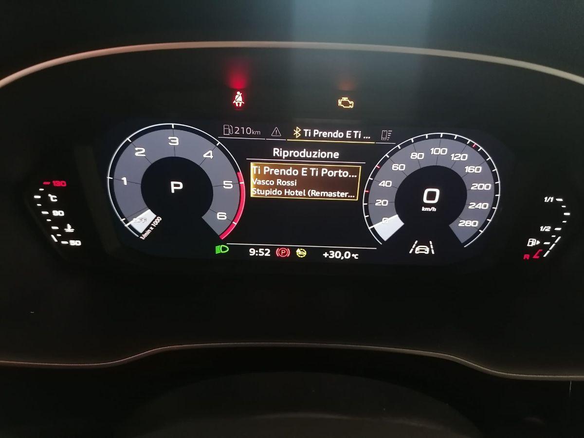 AUDI - Q3 - 2.0 TDI 150CV S tronic
