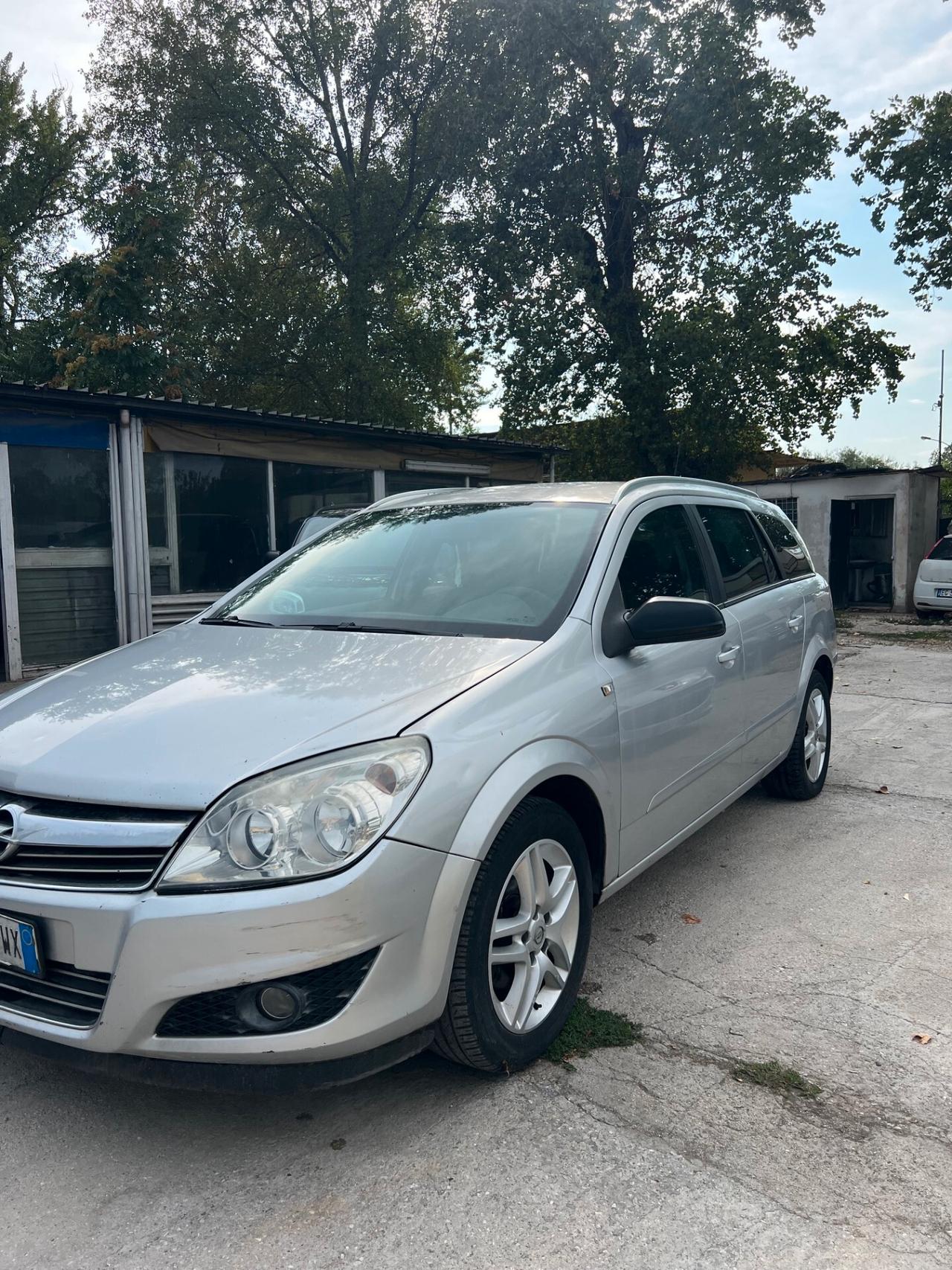 Opel Astra 1.4 16V Twinport Station Wagon Enjoy