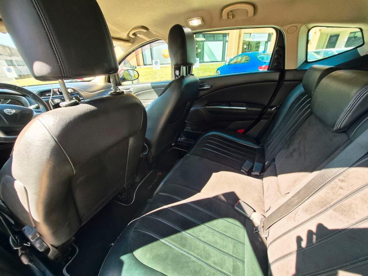 Lancia Delta 1.4 tjt Silver ecochic Gpl 120cv my14