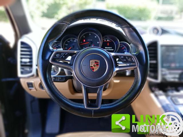 PORSCHE Cayenne 3.0 V6 tdi Platinum Edition 245cv tiptronic
