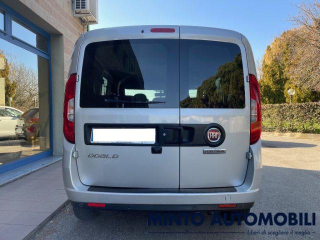 FIAT Doblo 1.6 MJT 105CV LOUNGE 5 POSTI AUTOCARRO RETROCAMERA