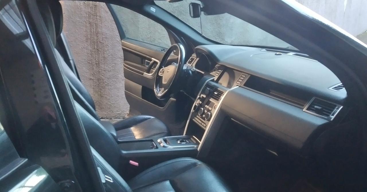 Land Rover Discovery Sport 2.0 TD4 180 CV HSE