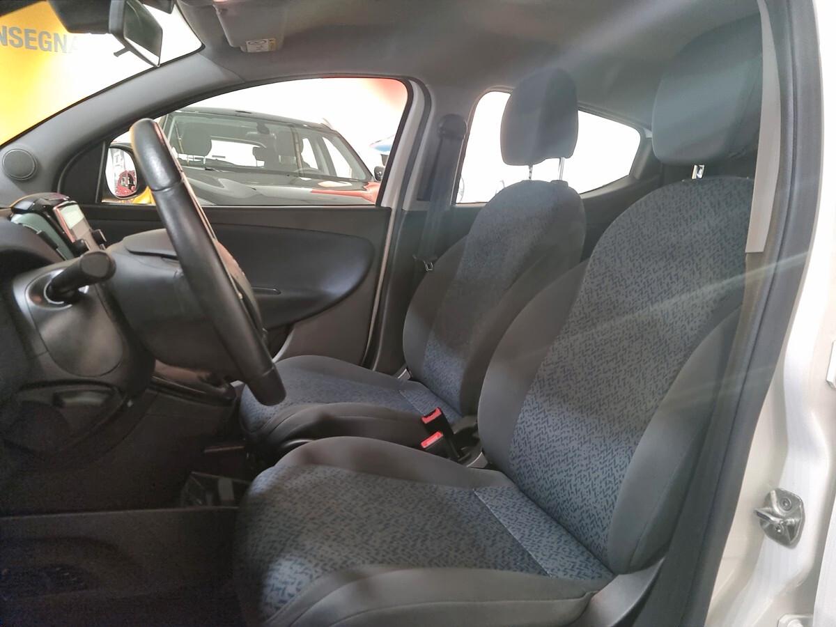 Lancia Ypsilon Gold 1.0 Hybrid 5 porte AZIENDALE