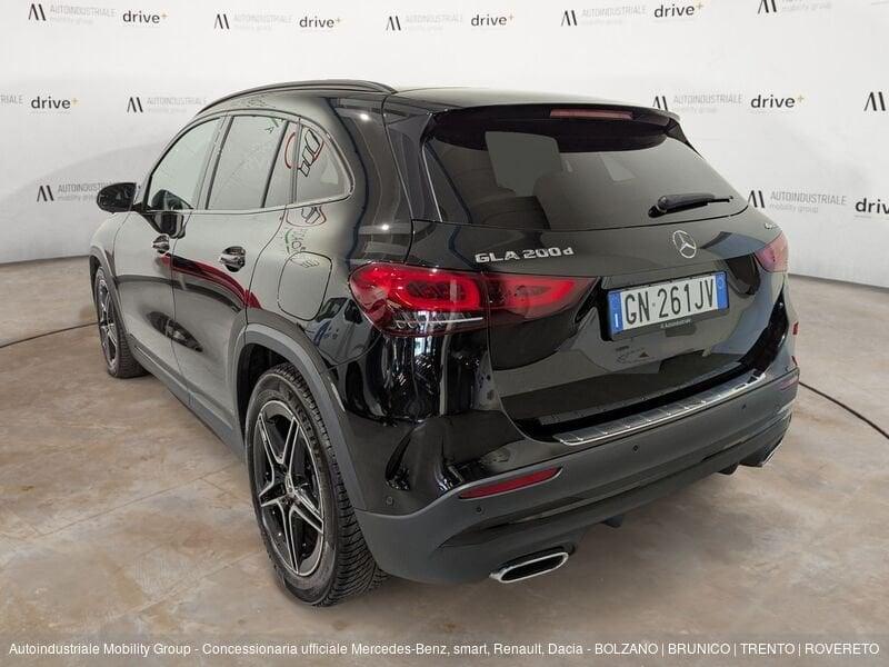 Mercedes-Benz GLA 200 D 4MATIC PREMIUM AUTOMATIC