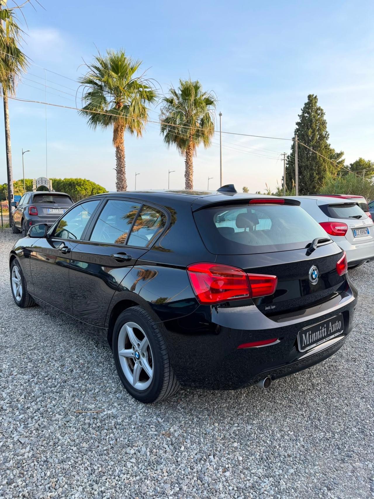 Bmw 116 116d 5p. Urban