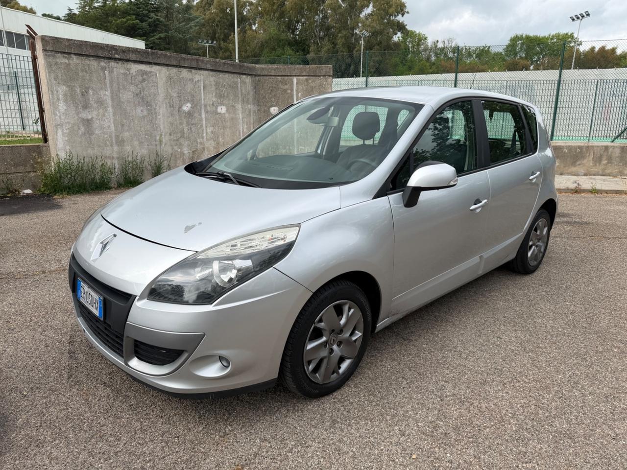 Renault Scenic Xmod 1.5 dCi 110CV