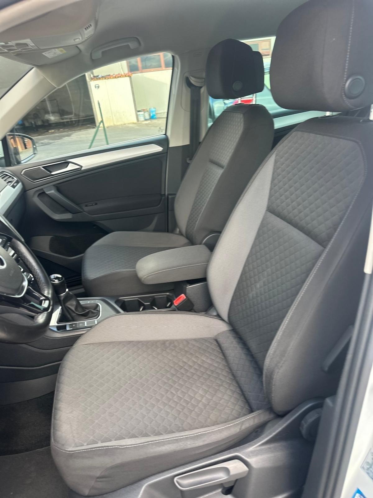 Volkswagen Tiguan 1.6 TDI SCR R.LINE