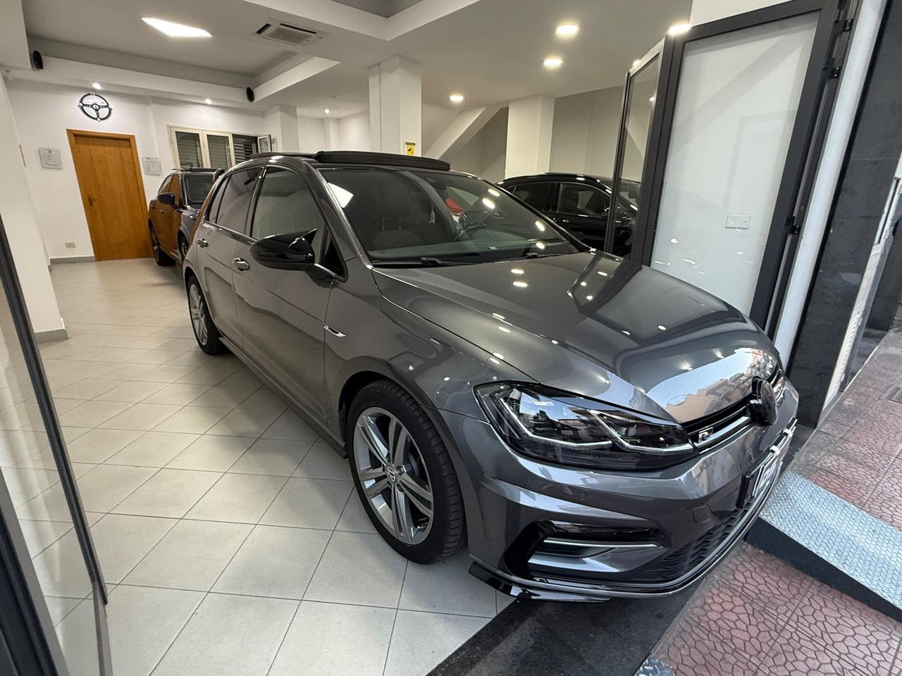 Volkswagen GOLF 1.6 TDI 115 CV DSG SPORT R LINE