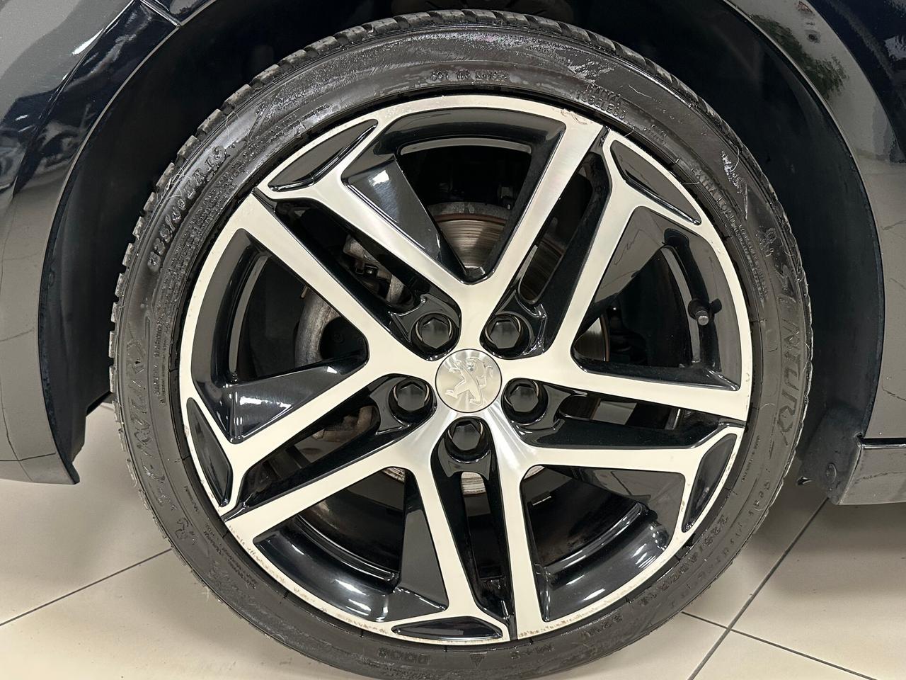 Peugeot 308 BlueHDi 120 S&S SW Allure - 2018
